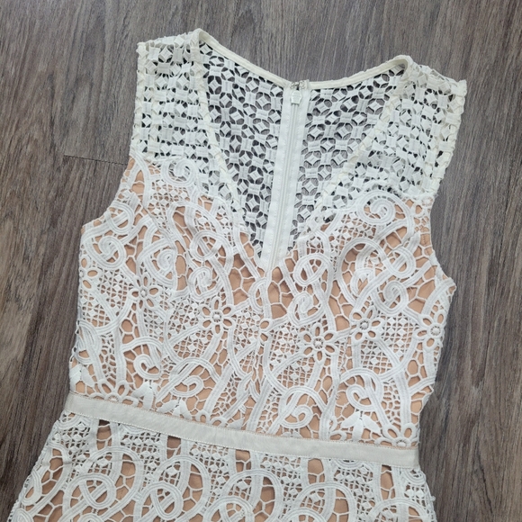 NWT Barneys New York White Crocheted Lace Illusion Dress Bridal Wedding Gown SM - Picture 7 of 16